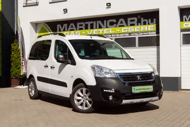 PEUGEOT PARTNER Tepee 1.6 BlueHDi Outdoor Arctic White+ Vezérlés Csere+ Vezetett Szerviz+ Mo.-i 1 Tulaj+ 3X-s GARANCIA!!!