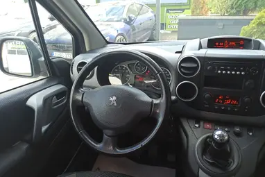 PEUGEOT PARTNER Tepee 1.6 BlueHDi Outdoor Arctic White+ Vezérlés Csere+ Vezetett Szerviz+ Mo.-i 1 Tulaj+ 3X-s GARANCIA!!!