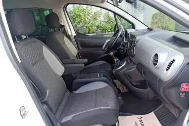 PEUGEOT PARTNER Tepee 1.6 BlueHDi Outdoor Arctic White+ Vezérlés Csere+ Vezetett Szerviz+ Mo.-i 1 Tulaj+ 3X-s GARANCIA!!!