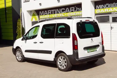 PEUGEOT PARTNER Tepee 1.6 BlueHDi Outdoor Arctic White+ Vezérlés Csere+ Vezetett Szerviz+ Mo.-i 1 Tulaj+ 3X-s GARANCIA!!!