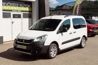 PEUGEOT PARTNER Tepee 1.6 BlueHDi Outdoor Arctic White+ Vezérlés Csere+ Vezetett Szerviz+ Mo.-i 1 Tulaj+ 3X-s GARANCIA!!!