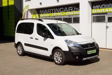 PEUGEOT PARTNER Tepee 1.6 BlueHDi Outdoor Arctic White+ Vezérlés Csere+ Vezetett Szerviz+ Mo.-i 1 Tulaj+ 3X-s GARANCIA!!!
