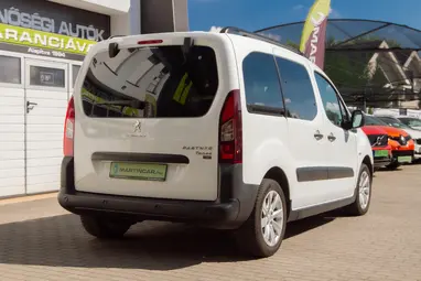 PEUGEOT PARTNER Tepee 1.6 BlueHDi Outdoor Arctic White+ Vezérlés Csere+ Vezetett Szerviz+ Mo.-i 1 Tulaj+ 3X-s GARANCIA!!!