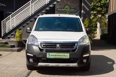 PEUGEOT PARTNER Tepee 1.6 BlueHDi Outdoor Arctic White+ Vezérlés Csere+ Vezetett Szerviz+ Mo.-i 1 Tulaj+ 3X-s GARANCIA!!!