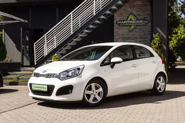 KIA RIO 1.4 CRDi EX Limited CLEAR White +Sok Extra +Full Vez. Sz könyv +1.Tulaj +3X-s GARANCIA !!