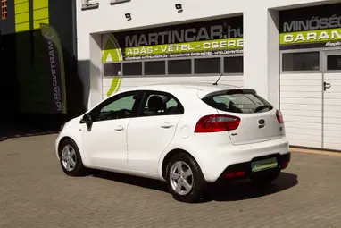 KIA RIO 1.4 CRDi EX Limited CLEAR White +Sok Extra +Full Vez. Sz könyv +1.Tulaj +3X-s GARANCIA !!