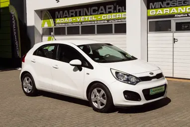 KIA RIO 1.4 CRDi EX Limited CLEAR White +Sok Extra +Full Vez. Sz könyv +1.Tulaj +3X-s GARANCIA !!