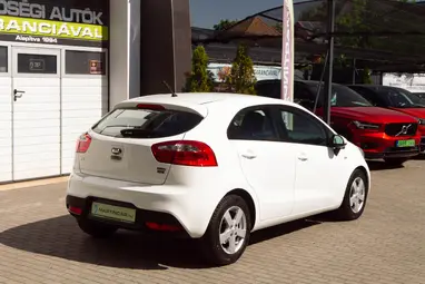 KIA RIO 1.4 CRDi EX Limited CLEAR White +Sok Extra +Full Vez. Sz könyv +1.Tulaj +3X-s GARANCIA !!