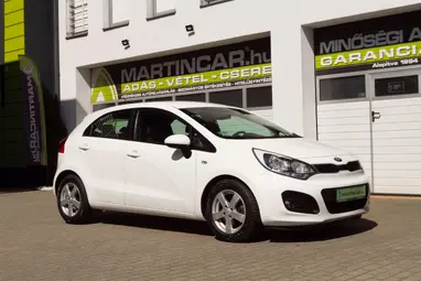 KIA RIO 1.4 CRDi EX Limited CLEAR White +Sok Extra +Full Vez. Sz könyv +1.Tulaj +3X-s GARANCIA !!