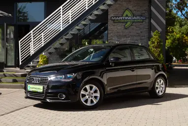 AUDI A1 Sportback 1.2 TFSI Ambition Prémium állapot +1.Tulaj +Full Vez.Sz. Könyv +5 személyes!! +3X-s GARANCIA !!