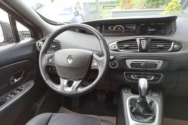 RENAULT SCENIC Scénic 1.5 dCi Limited Grenat Rouge Metallic+Friss Szerviz+ Mo.-i 1 Tulaj+ Automata+ 3X-s GARANCIA!!!