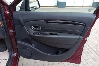 RENAULT SCENIC Scénic 1.5 dCi Limited Grenat Rouge Metallic+Friss Szerviz+ Mo.-i 1 Tulaj+ Automata+ 3X-s GARANCIA!!!