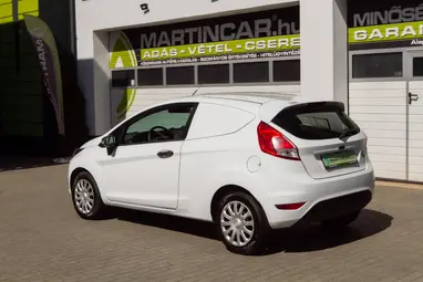 FORD FIESTA Van 1.5 TDCi Trend Frozen White +Full Vezetett Szervízkönyv +Kitűnő állapot !!