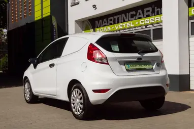 FORD FIESTA Van 1.5 TDCi Trend Frozen White +Full Vezetett Szervízkönyv +Kitűnő állapot !!
