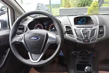 FORD FIESTA Van 1.5 TDCi Trend Frozen White +Full Vezetett Szervízkönyv +Kitűnő állapot !!