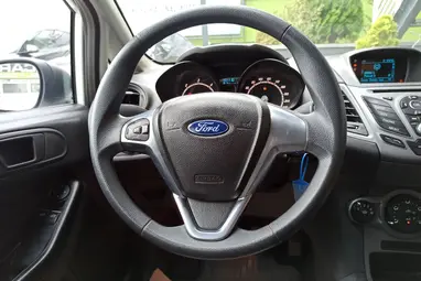 FORD FIESTA Van 1.5 TDCi Trend Frozen White +Full Vezetett Szervízkönyv +Kitűnő állapot !!