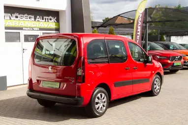 PEUGEOT PARTNER Tepee 1.6 HDi Active (7 személyes ) Rouge Ardent Edition +Prémium állapot +1. Tulaj +Szervízkönyv +3X-s GARANCIA !!