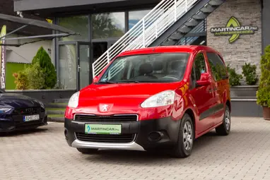 PEUGEOT PARTNER Tepee 1.6 HDi Active (7 személyes ) Rouge Ardent Edition +Prémium állapot +1. Tulaj +Szervízkönyv +3X-s GARANCIA !!