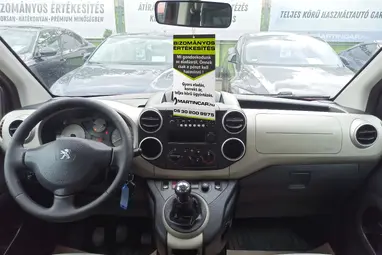PEUGEOT PARTNER Tepee 1.6 HDi Active (7 személyes ) Rouge Ardent Edition +Prémium állapot +1. Tulaj +Szervízkönyv +3X-s GARANCIA !!