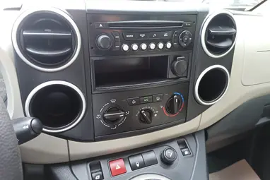 PEUGEOT PARTNER Tepee 1.6 HDi Active (7 személyes ) Rouge Ardent Edition +Prémium állapot +1. Tulaj +Szervízkönyv +3X-s GARANCIA !!
