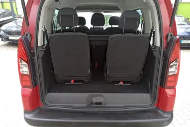 PEUGEOT PARTNER Tepee 1.6 HDi Active (7 személyes ) Rouge Ardent Edition +Prémium állapot +1. Tulaj +Szervízkönyv +3X-s GARANCIA !!