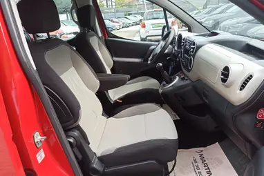 PEUGEOT PARTNER Tepee 1.6 HDi Active (7 személyes ) Rouge Ardent Edition +Prémium állapot +1. Tulaj +Szervízkönyv +3X-s GARANCIA !!