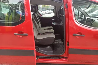 PEUGEOT PARTNER Tepee 1.6 HDi Active (7 személyes ) Rouge Ardent Edition +Prémium állapot +1. Tulaj +Szervízkönyv +3X-s GARANCIA !!