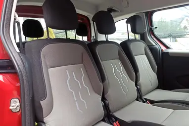 PEUGEOT PARTNER Tepee 1.6 HDi Active (7 személyes ) Rouge Ardent Edition +Prémium állapot +1. Tulaj +Szervízkönyv +3X-s GARANCIA !!