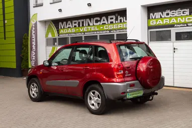 TOYOTA RAV 4 Rav4 2.0 D 4x4 Chili Red +Friss műszaki +Vez.Szervízkönyv +3X-s GARANCIA !!