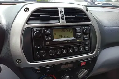 TOYOTA RAV 4 Rav4 2.0 D 4x4 Chili Red +Friss műszaki +Vez.Szervízkönyv +3X-s GARANCIA !!