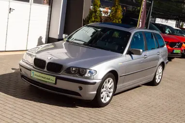 BMW 320d Touring Silbergrau Metallic +AHOGY A NAGYKÖNYVBEN MEG VAN ÍRVA!!