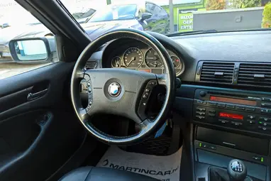 BMW 320d Touring Silbergrau Metallic +AHOGY A NAGYKÖNYVBEN MEG VAN ÍRVA!!