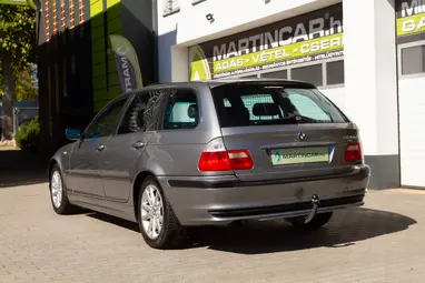 BMW 320d Touring Silbergrau Metallic +AHOGY A NAGYKÖNYVBEN MEG VAN ÍRVA!!