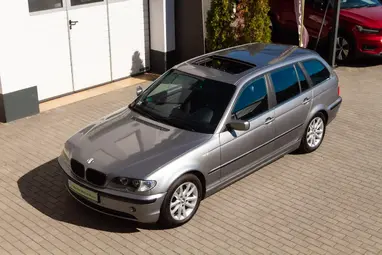 BMW 320d Touring Silbergrau Metallic +AHOGY A NAGYKÖNYVBEN MEG VAN ÍRVA!!