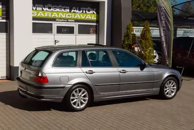 BMW 320d Touring Silbergrau Metallic +AHOGY A NAGYKÖNYVBEN MEG VAN ÍRVA!!