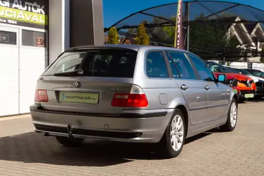 BMW 320d Touring Silbergrau Metallic +AHOGY A NAGYKÖNYVBEN MEG VAN ÍRVA!!