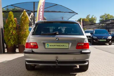 BMW 320d Touring Silbergrau Metallic +AHOGY A NAGYKÖNYVBEN MEG VAN ÍRVA!!