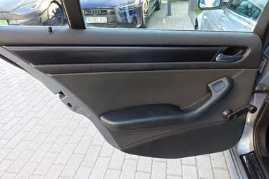 BMW 320d Touring Silbergrau Metallic +AHOGY A NAGYKÖNYVBEN MEG VAN ÍRVA!!
