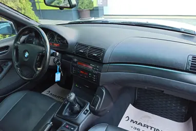 BMW 320d Touring Silbergrau Metallic +AHOGY A NAGYKÖNYVBEN MEG VAN ÍRVA!!