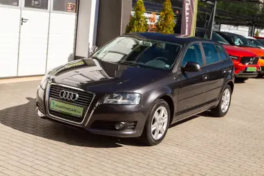AUDI A3 1.6 TDI Attraction DPF Dark Gray Metallic+Korróziómentes+ Kevés Km+ 3X-s GARANCIA!!!