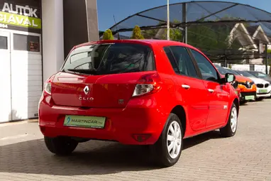 RENAULT CLIO 1.5 dCi Dynamique RED FLAME +Prémium állapot +1.Tulajdonos +Friss Vizsga +3X GARANCIA !!