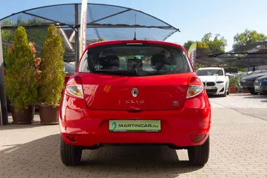 RENAULT CLIO 1.5 dCi Dynamique RED FLAME +Prémium állapot +1.Tulajdonos +Friss Vizsga +3X GARANCIA !!