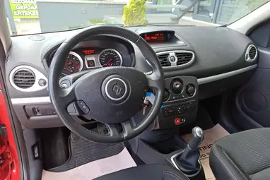 RENAULT CLIO 1.5 dCi Dynamique RED FLAME +Prémium állapot +1.Tulajdonos +Friss Vizsga +3X GARANCIA !!