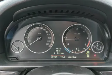 BMW 520d Touring (Automata) Végig vezetett szervizkönyv + Igényes szép állapotban + 2x-es GARANCIA!!