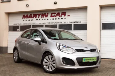 KIA RIO 1.4 CRDi EX Limited Kevesett futott + Szervízkönyv + Magasan felszerelt + 2x-es GARANCIA!!