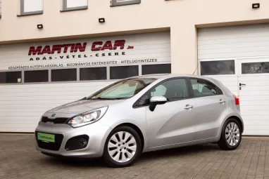 KIA RIO 1.4 CRDi EX Limited Kevesett futott + Szervízkönyv + Magasan felszerelt + 2x-es GARANCIA!!