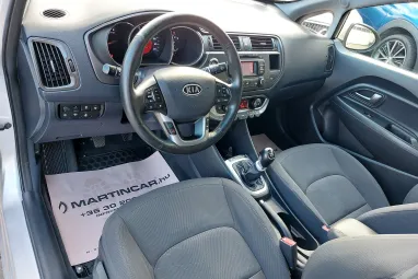 KIA RIO 1.4 CRDi EX Limited Kevesett futott + Szervízkönyv + Magasan felszerelt + 2x-es GARANCIA!!