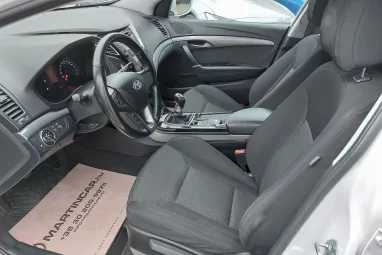 HYUNDAI I40 1.7 CRDi LP Premium Vezetett szervizkönyv + Friss KPM Vizsga + 2x-es GARANCIA!!
