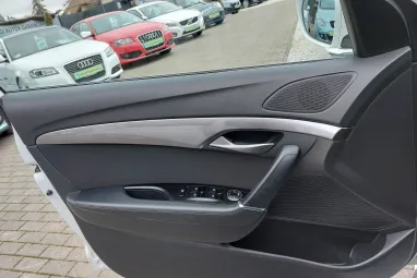 HYUNDAI I40 1.7 CRDi LP Premium Vezetett szervizkönyv + Friss KPM Vizsga + 2x-es GARANCIA!!