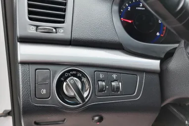 HYUNDAI I40 1.7 CRDi LP Premium Vezetett szervizkönyv + Friss KPM Vizsga + 2x-es GARANCIA!!